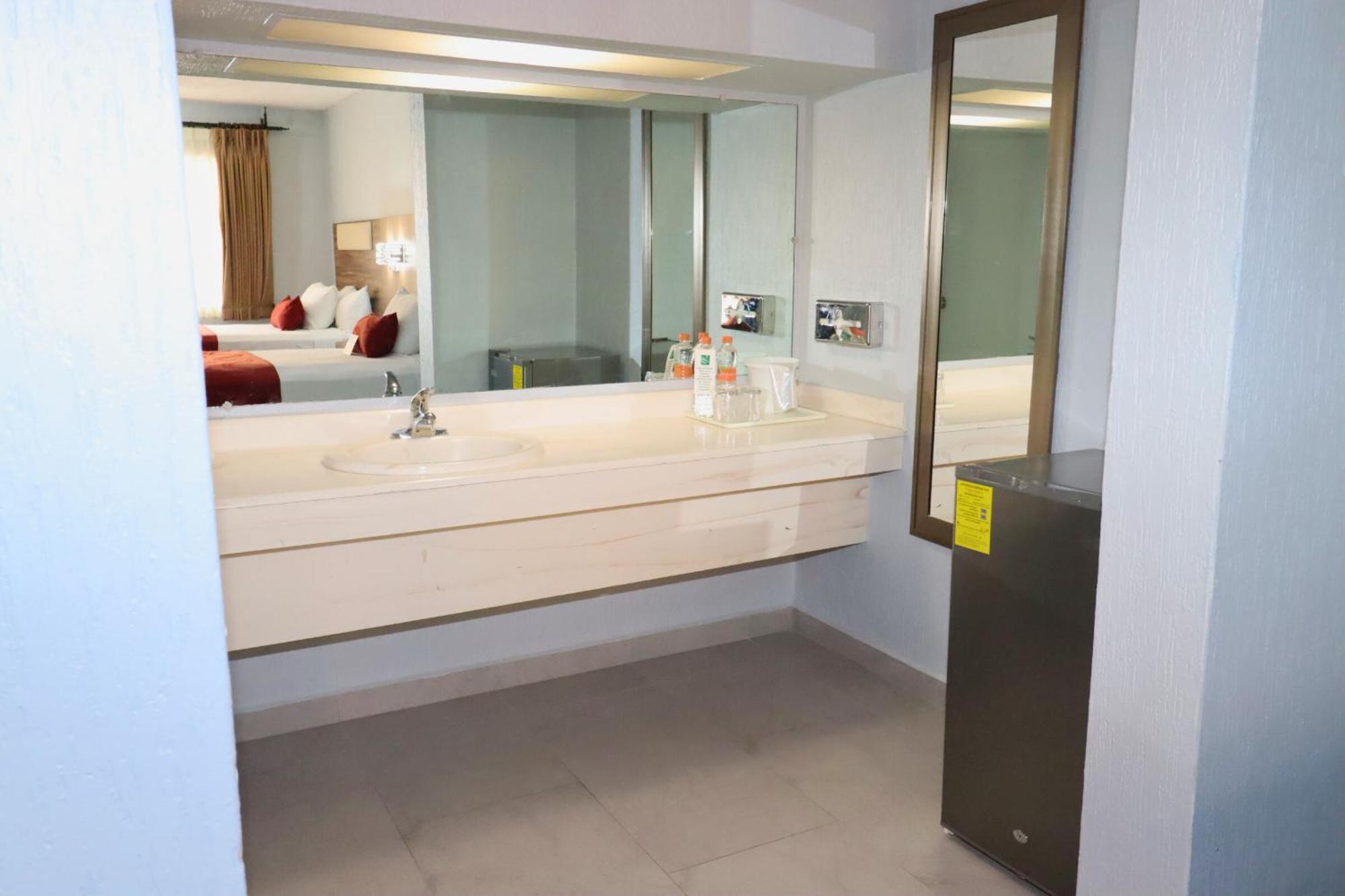 Quality Inn Piedras Negras Luaran gambar