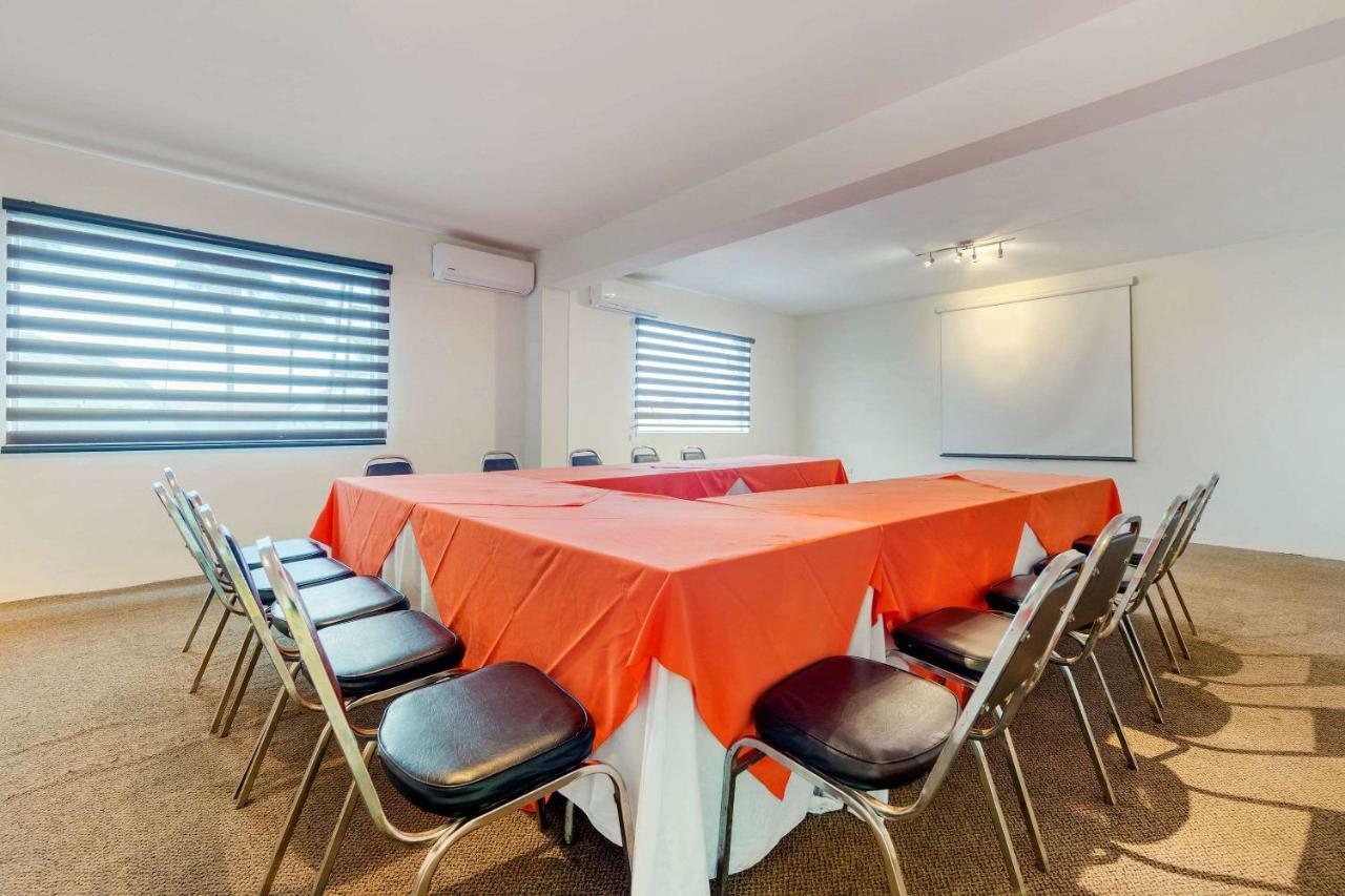 Quality Inn Piedras Negras Luaran gambar